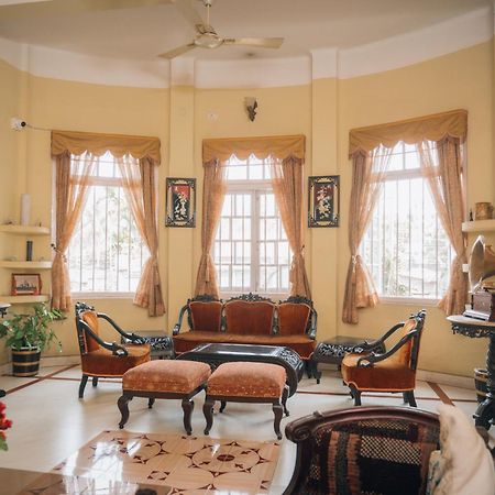 Baruah Bhavan Homestay Guwahati Buitenkant foto