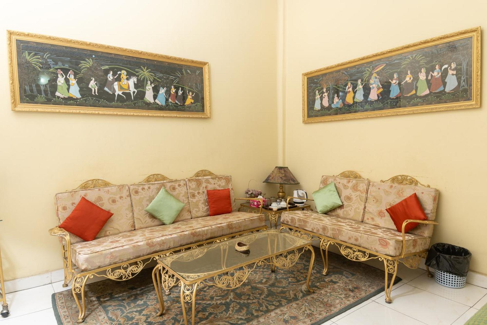 Baruah Bhavan Homestay Guwahati Buitenkant foto