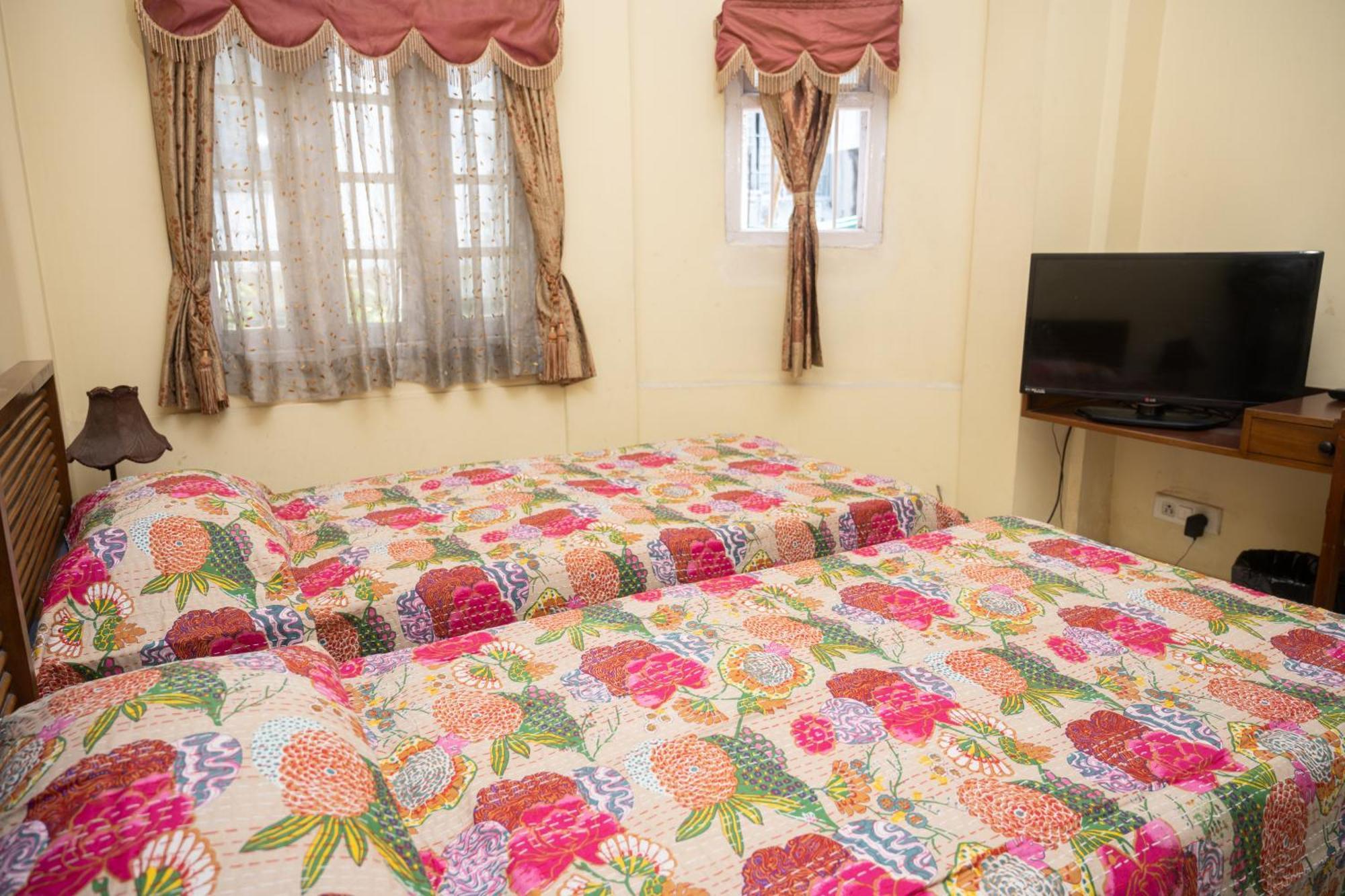 Baruah Bhavan Homestay Guwahati Buitenkant foto